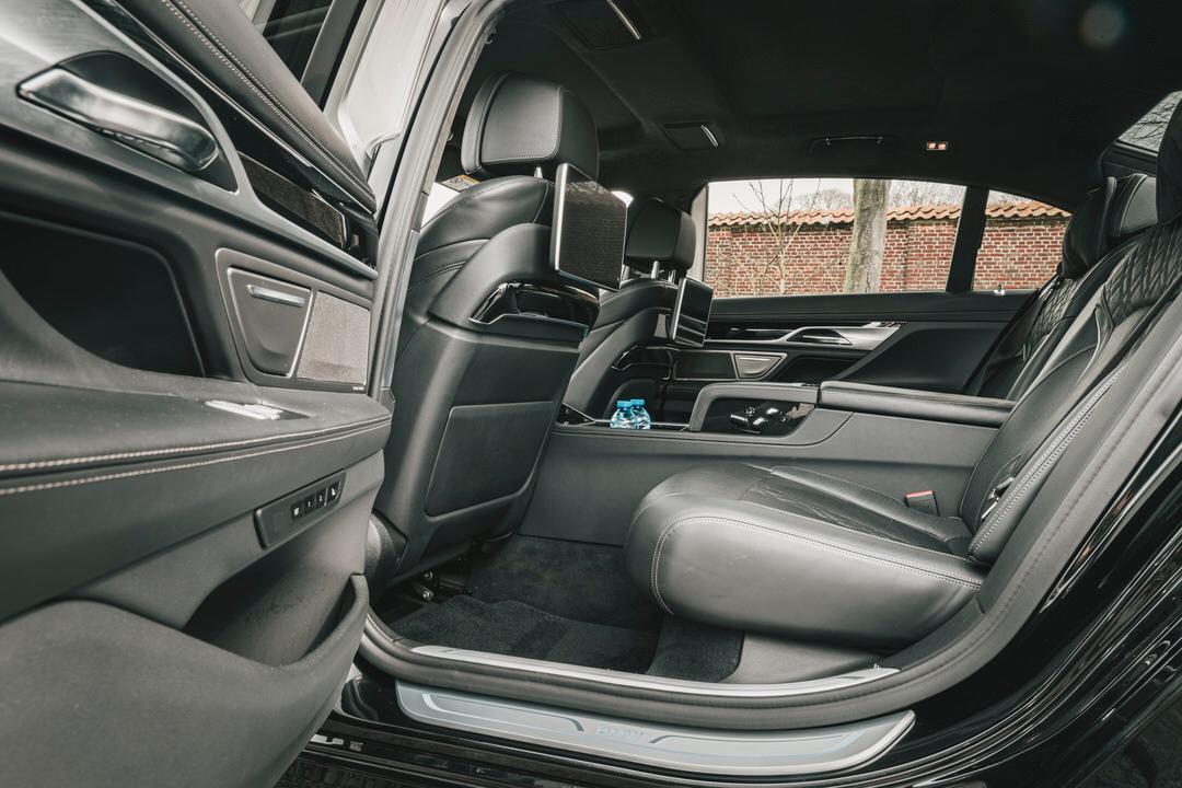 BMW 5 series sedan leather interior
